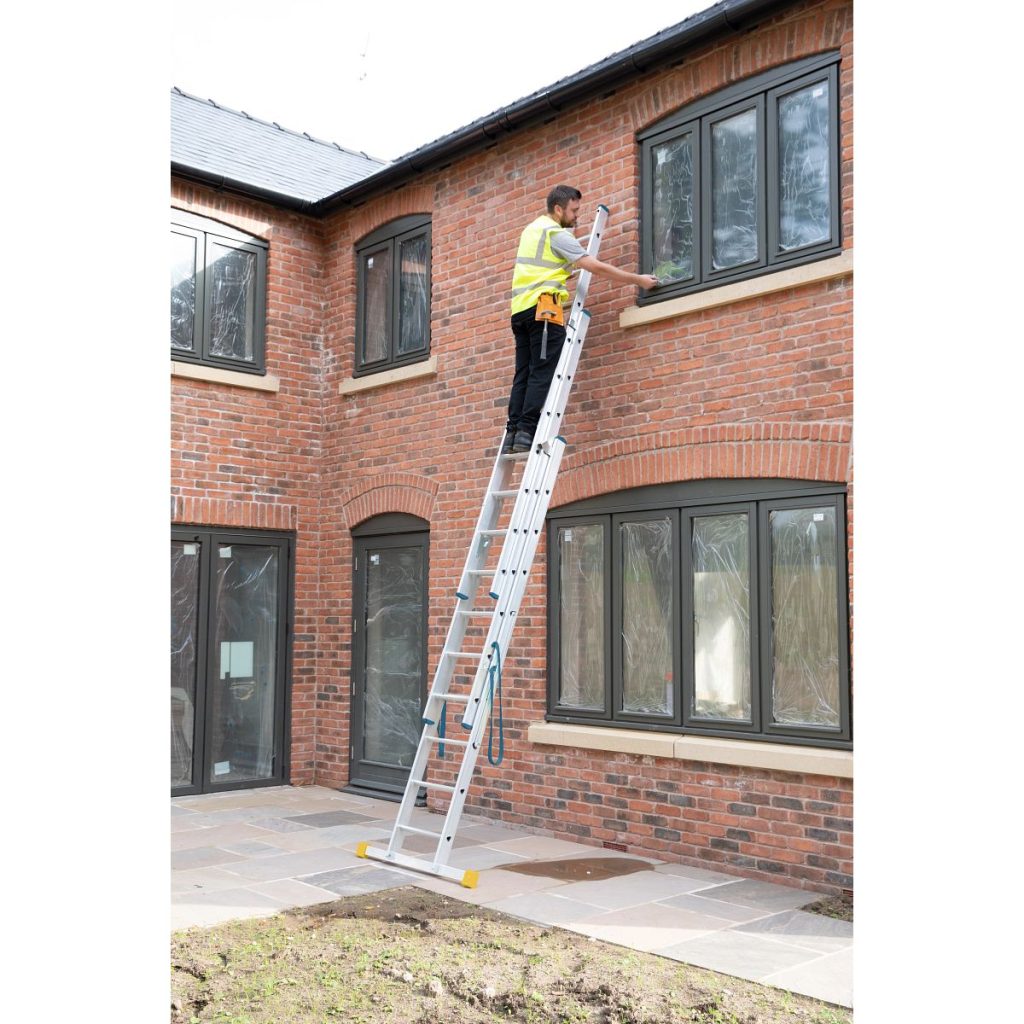 Werner ExtensionPLUS™ X4 2.97m Triple 
