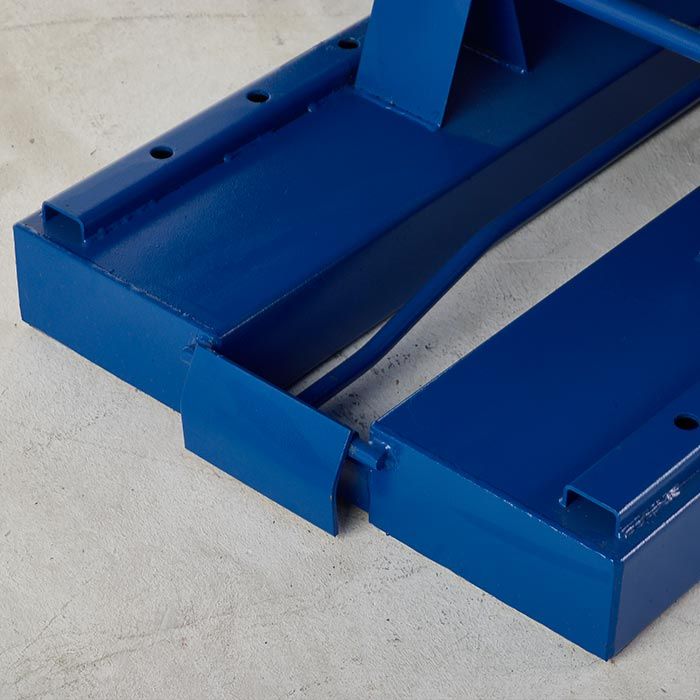 TUFF Tipping Skips - automatic lever